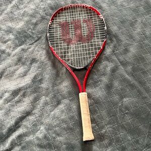 Wilson Red Tennis Racket‎